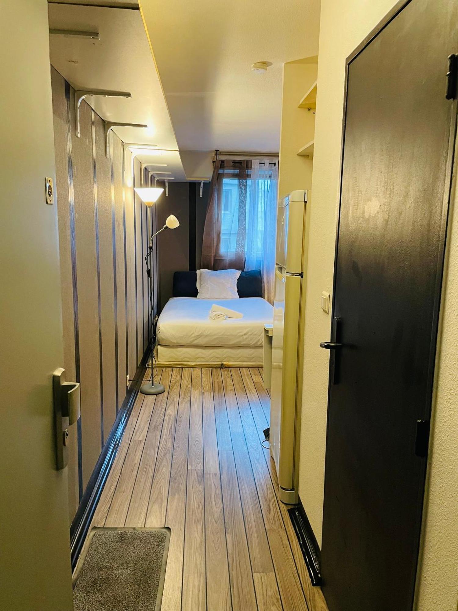 Comfortable Studio In Clichy Eksteriør bilde